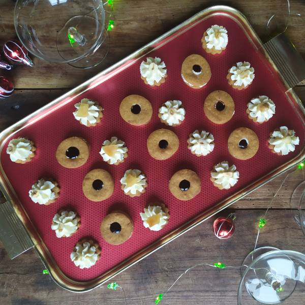 Frollini all'Aceto Balsamico con mousse di Parmigiano Reggiano