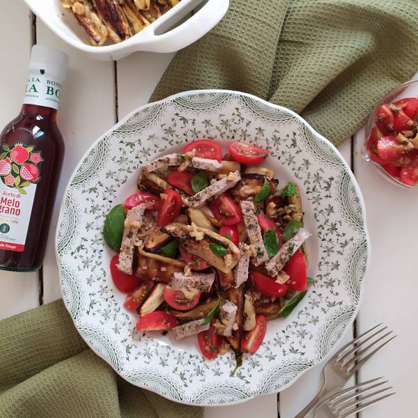 Melanzane al forno con tonno, pomodorini e Aceto di Melograno
