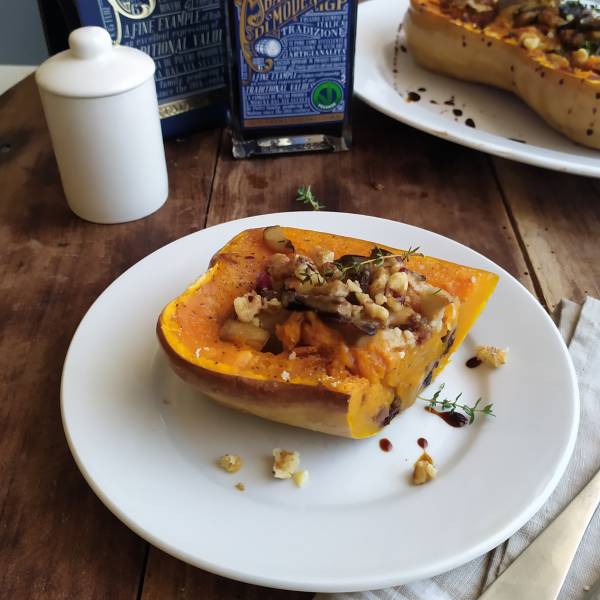 Zucca al forno con radicchio rosso, funghi e Aceto Balsamico